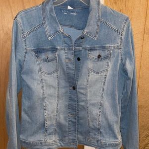 Stretchy jean jacket